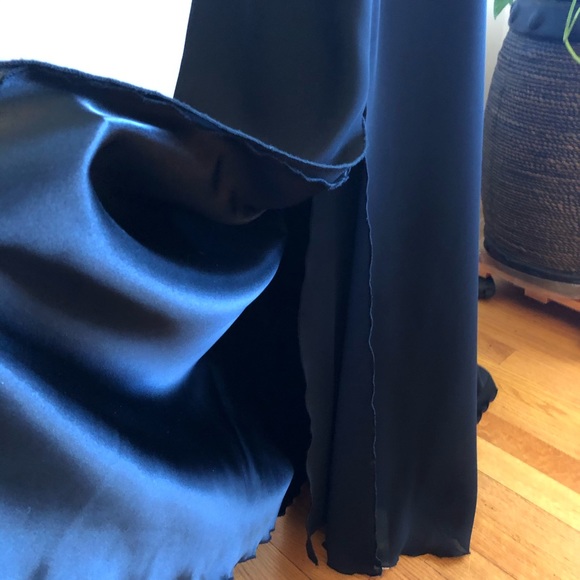 Dress - Picture 4 of 6